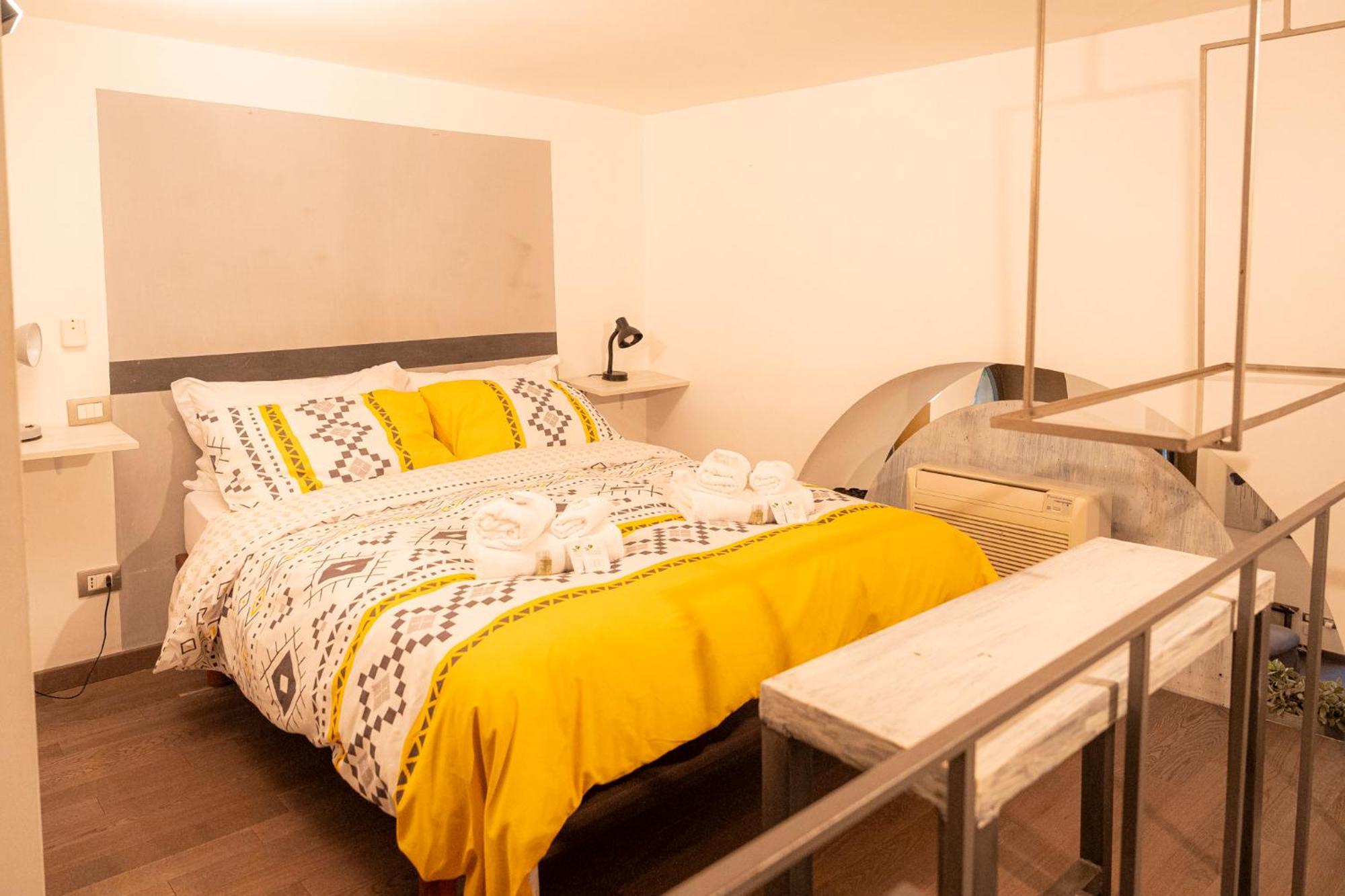 Homehouse Serpenti - Colosseum - Rione Monti Roma Exterior foto
